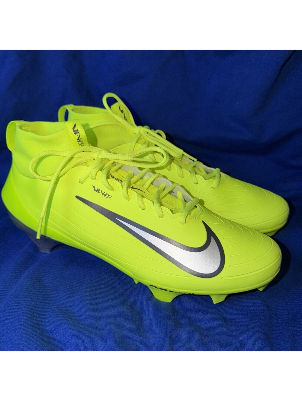 BRAND NEW Nike Air Zoom Vapor Pro 1 Men's Football Cleats Volt IQ5163-700 13.5